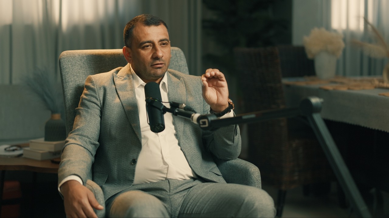 بودكاست بالفصحى مع عيسى عواودة وحلقة خاصة مع رجل الاعمال محمد حجازي عوض
