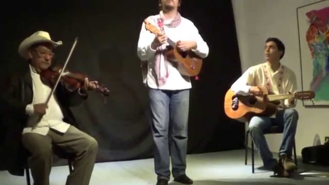 La Azucena - Eloy Zúñiga (jarana huasteca), Don Víctor Ramírez (Violín) y Jorge Vera
