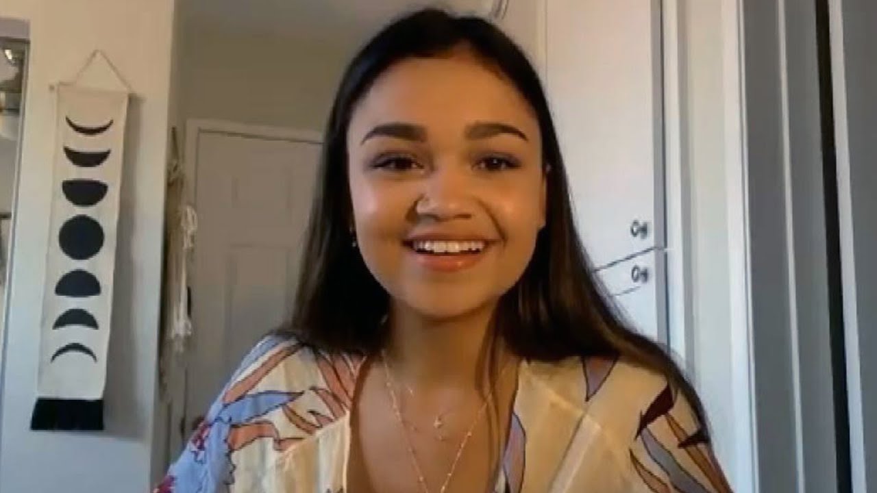 Outer Banks Madison Bailey on JJ and Kiara Shippers and Chase and Madelyn DATING!