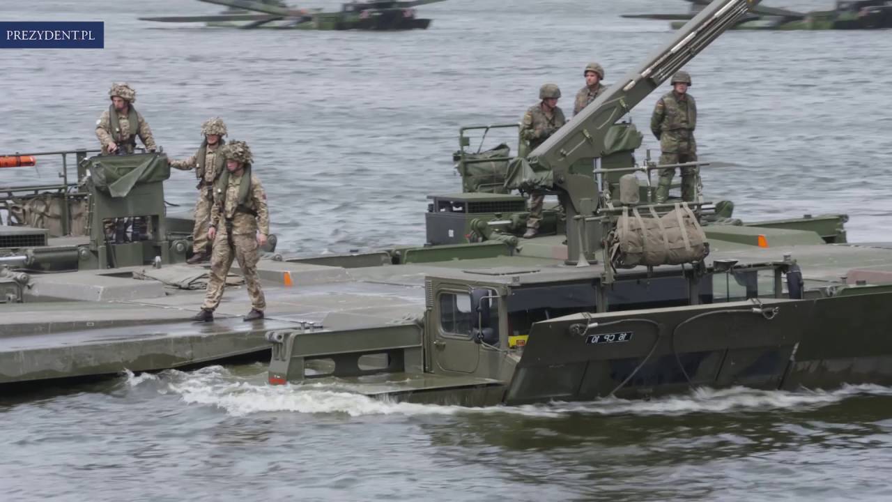 Prezydent Andrzej Duda na ćwiczeniach wojskowych Anakonda-16