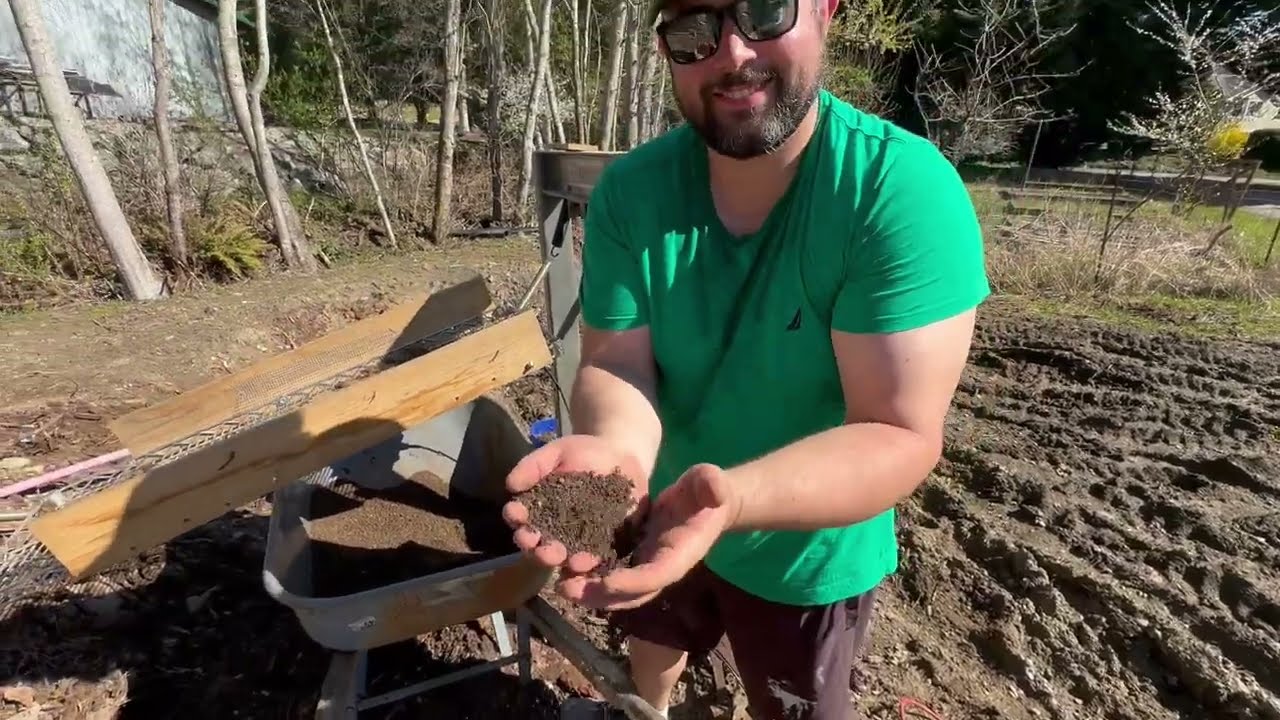 DIY Vibrating Screener to Separate Topsoil Dirt from Rocks, Clay, Roots, etc.