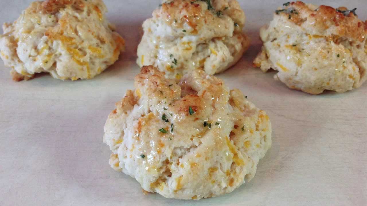 Copycat Red Lobster Cheddar Bay Biscuit recipe