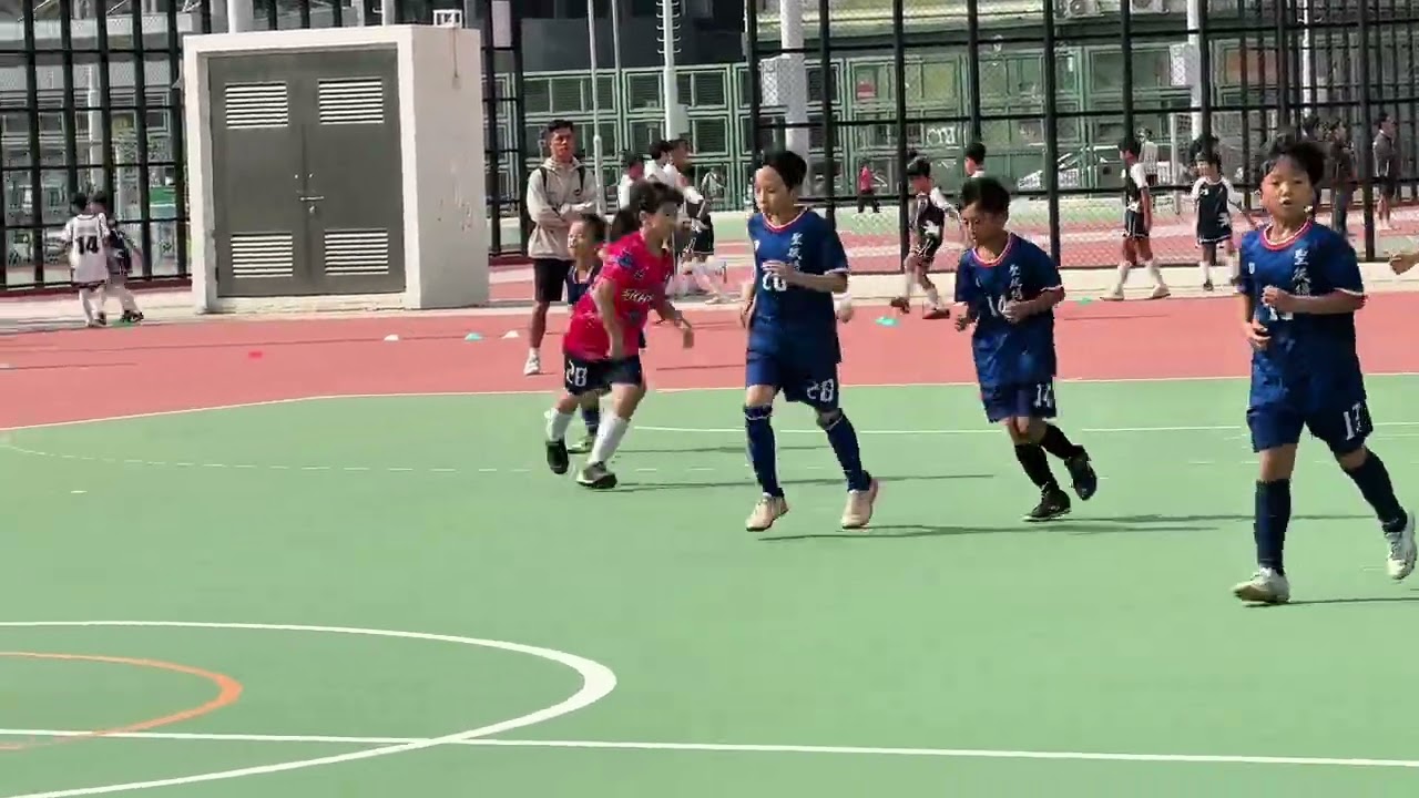 2025年11月18日 聖公會聖彼得小學(藍色）￼vs 田灣始南小學￼（粉紅色）5-7￼