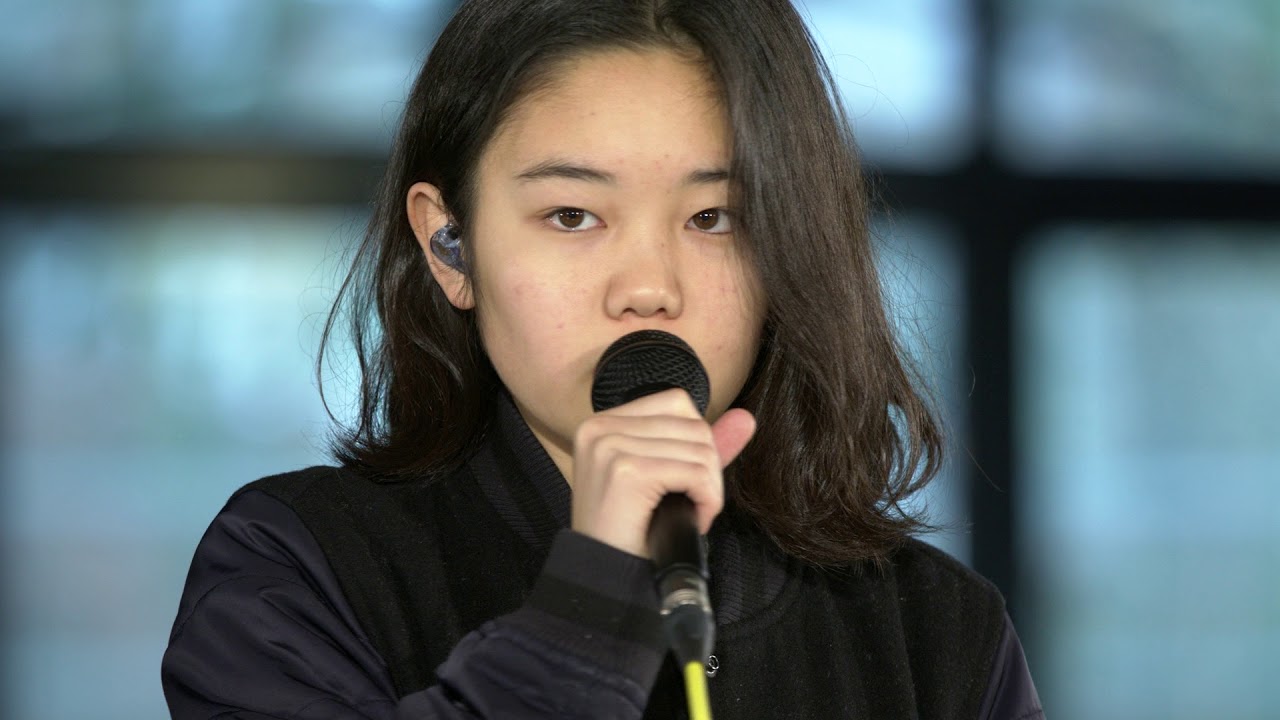 Superorganism - Nobody Cares (Live on KEXP)