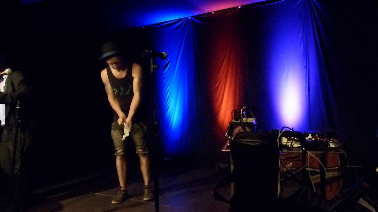 BuskerBus 2017: Philip Fairweather & Lucky McDermott- You Can Get Away With Anything