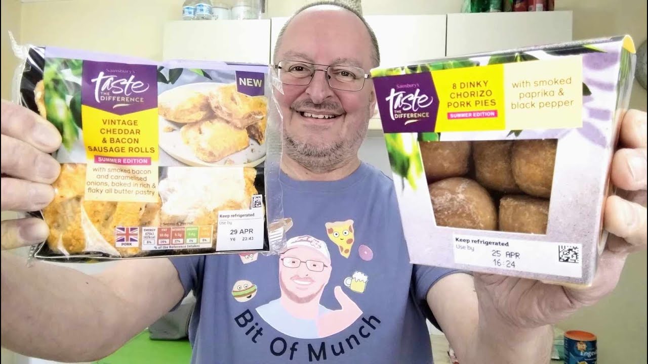 Sainsbury's Vintage Cheddar & Bacon Sausage Rolls And Dinky Chorizo Pork Pies ~ Food Review