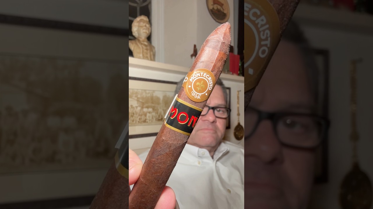 Montecristo Monte Cigar Review 🔥 Ecuadorian Habano Luxury Smoke Experience