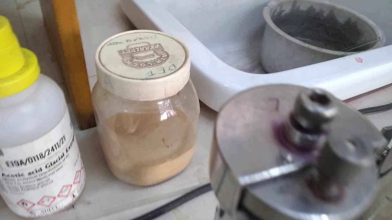 Dyeing of polyester with disperse dyes with carriers (Practical)