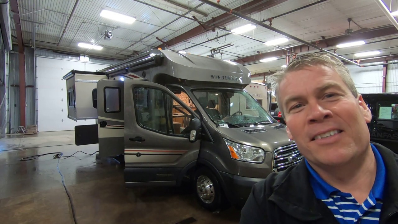 Used 2017 Winnebago Fuse 23T Motor Home with only 18,000 Miles!