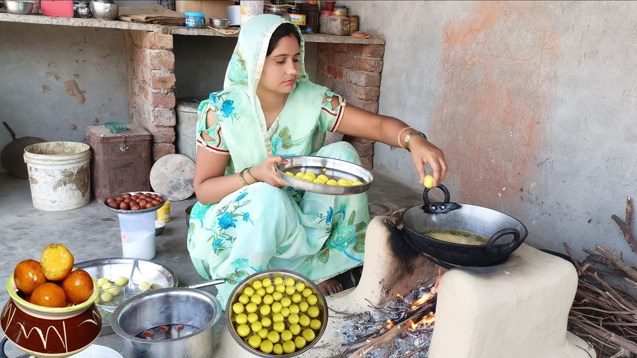 🌄सुबह उठते ही लग गई तैयारी में🌹मिट्टी के चूल्हे पर बनाए🍞bread gulabjamun ll village life vlog#India