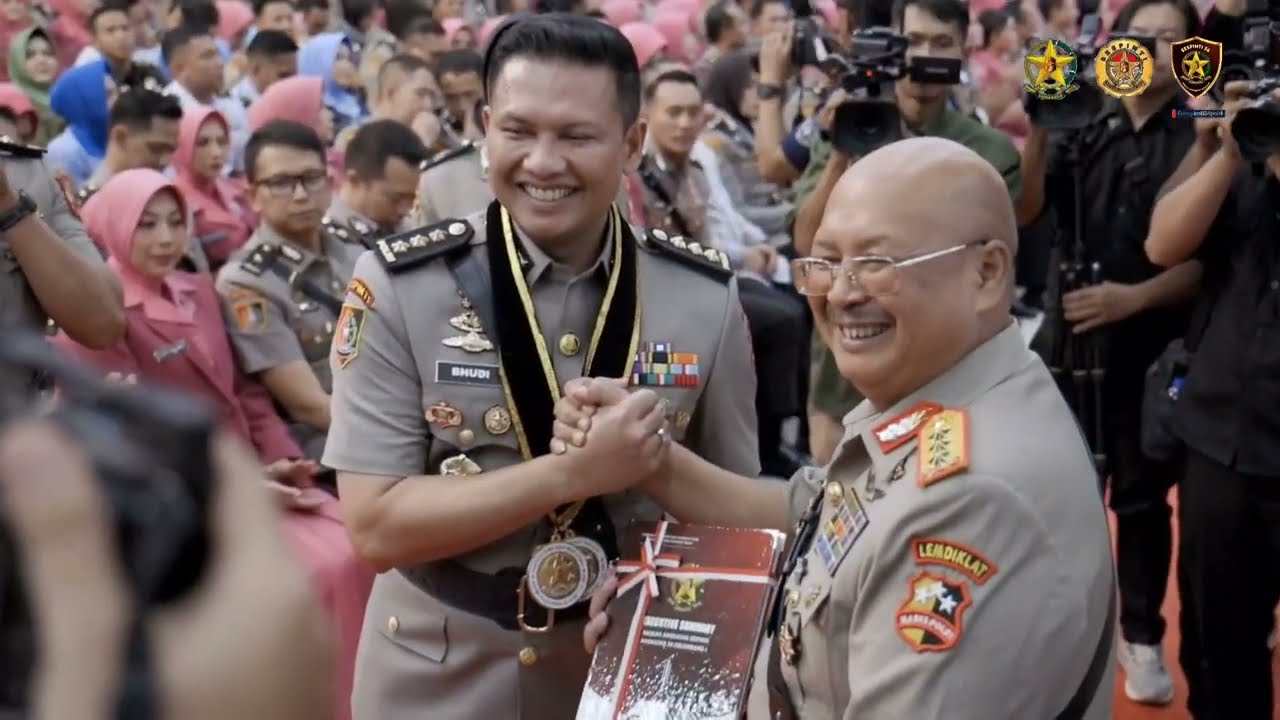 PENYERAHAN NASKAH AKADEMIK DAN PENGHARGAAN UNTUK PESERTA DIDIK SESPIMTI 34
