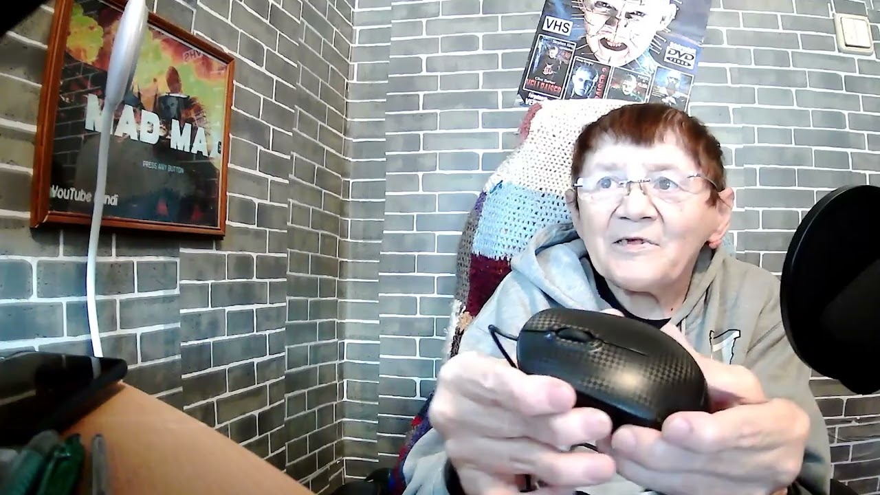 vettem egy pc bilentyüt egérel együt, bandi