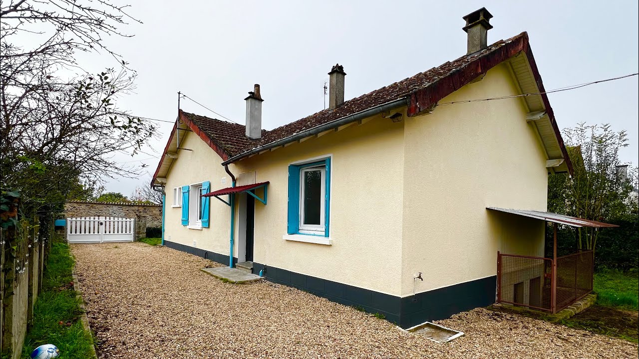 UNDER OFFER, Bellac.TAKE A TOUR. Mostly renovated one level property close to town with two bedrooms