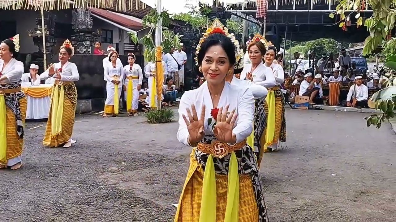 Tari Anjali (Tari Persembahan Versi Ngaah), Pura Samuan Gegelang Karangasem