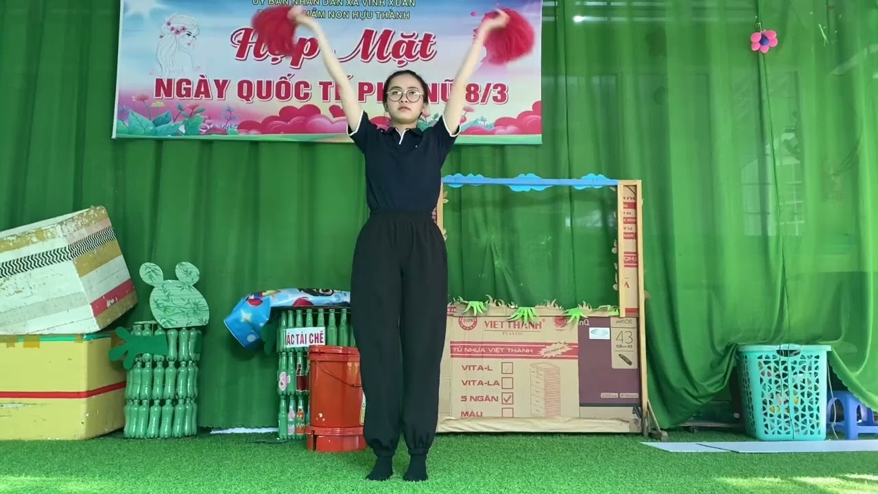 Động t&aacute;c đồng diễn MNHT