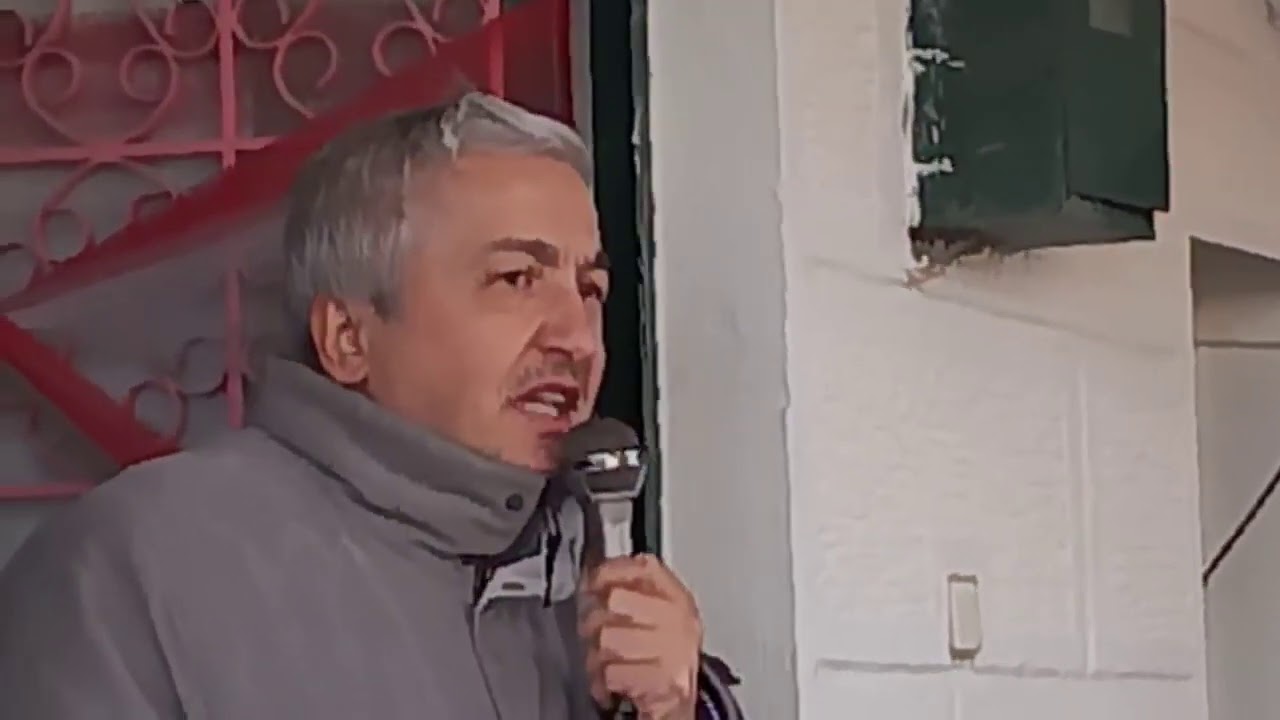 Mehmet Okuyan Hoca'dan örnek cenaze uğurlaması