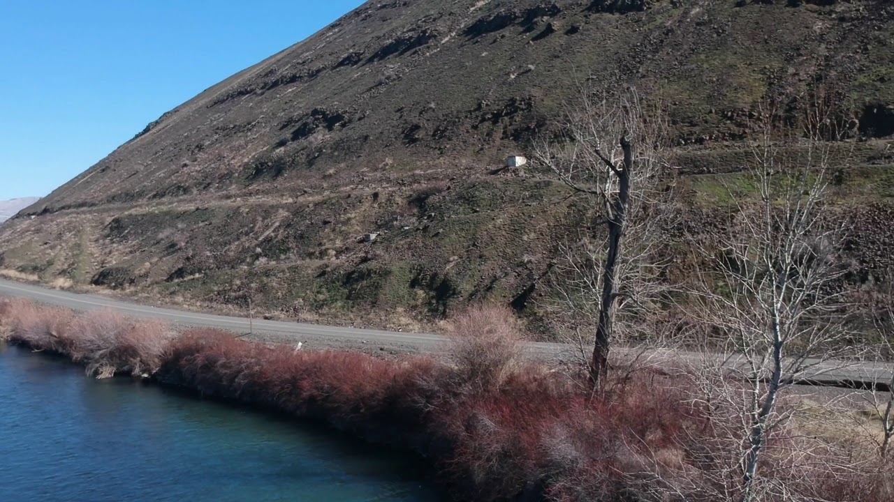 Fly Around - East Yakima - Rattlesnake Ridge Landslide