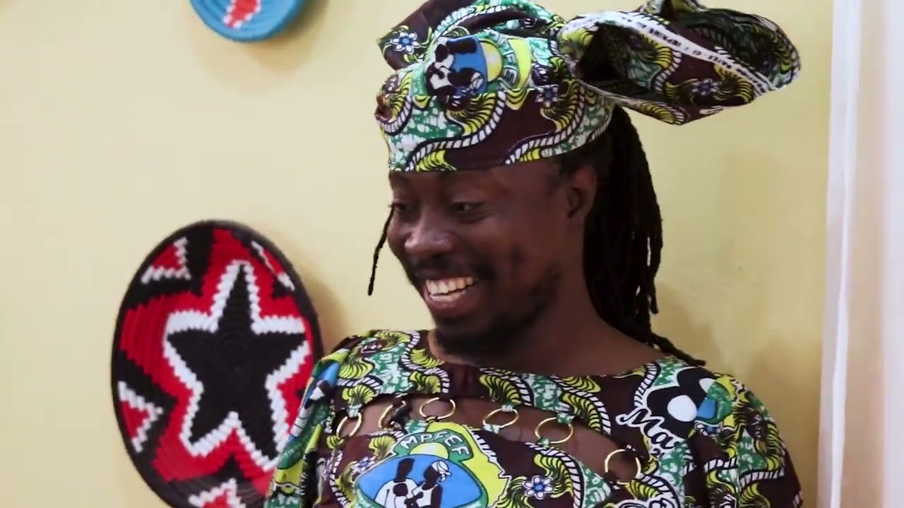 Koro et sa patronne Alima dans 8 mars - Disponible au centre Awa Keita au 76 32 59 37