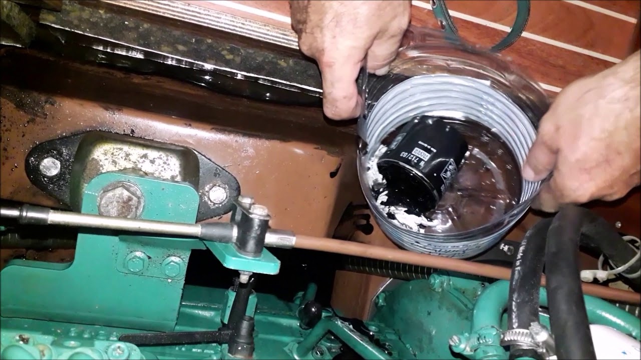 COMO CAMBIAR EL ACEITE Y FILTRO DEL MOTOR DE TU BARCO