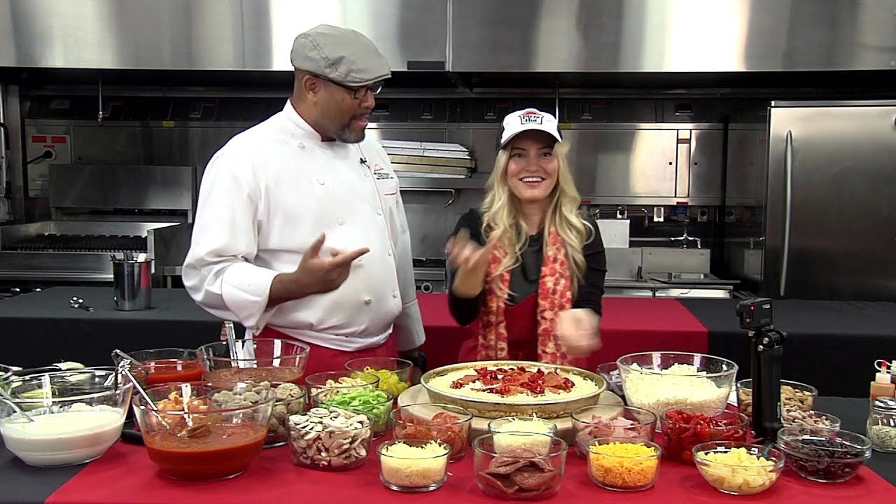 How to make a perfect pizza! #iJPizza | iJustine Cooking