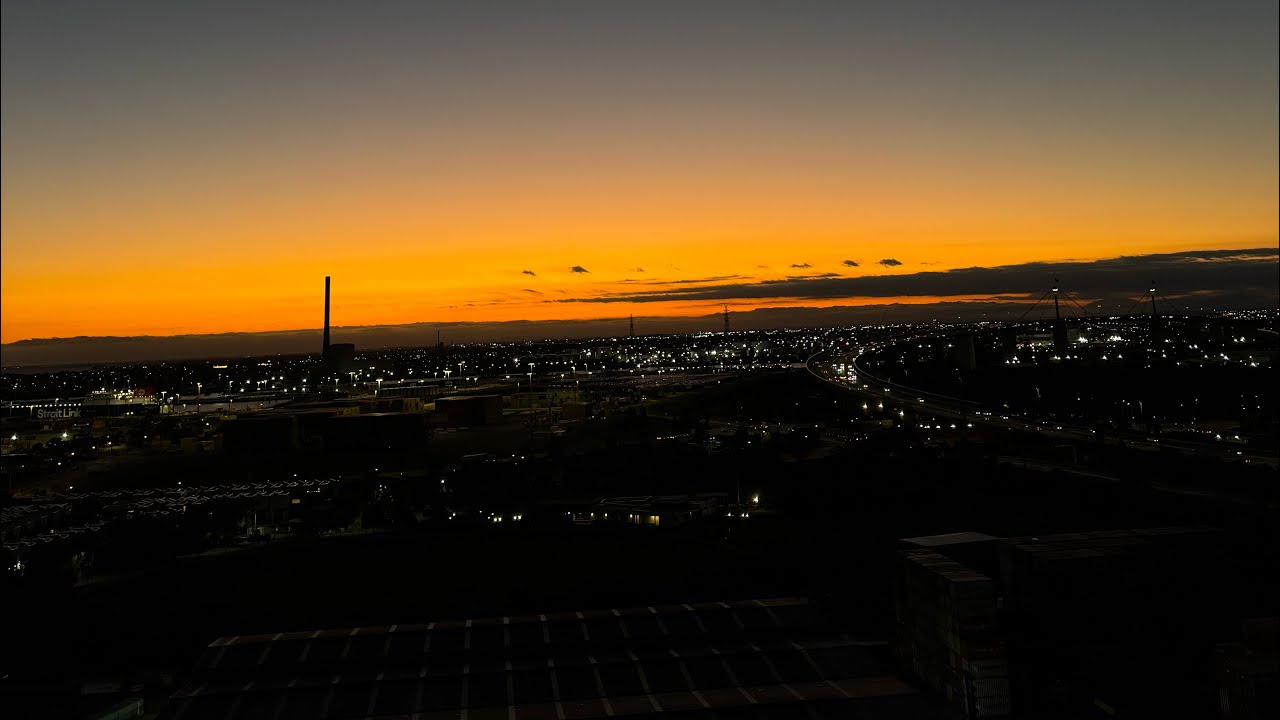 Day 13 driving Perth to Melbourne -Melbourne, Nobbies broadwalk, Flip out, Samba rooftop bar