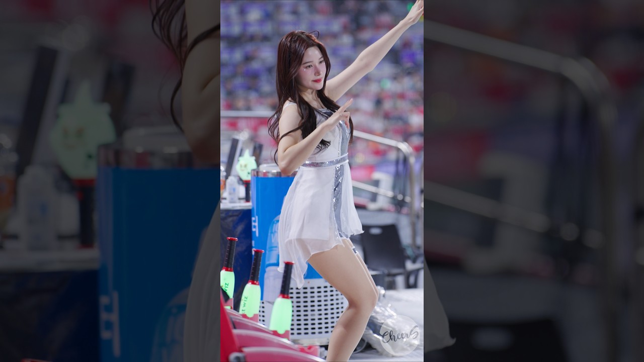 고양이귀하고 뚜뚜뚜뚜 아웃송 이예빈 치어리더 Lee Yebin Cheerleader