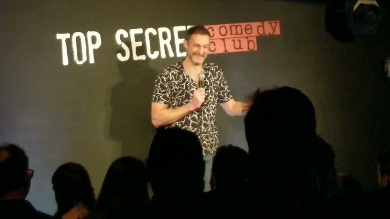 Leo Kearse at The Top Secret Comedy Club 20/03/2022