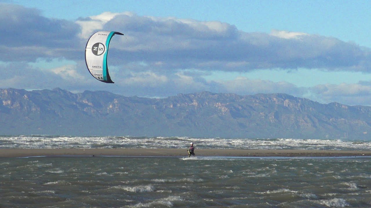 Kitesurf en Riumar 50 nudos OSKAR