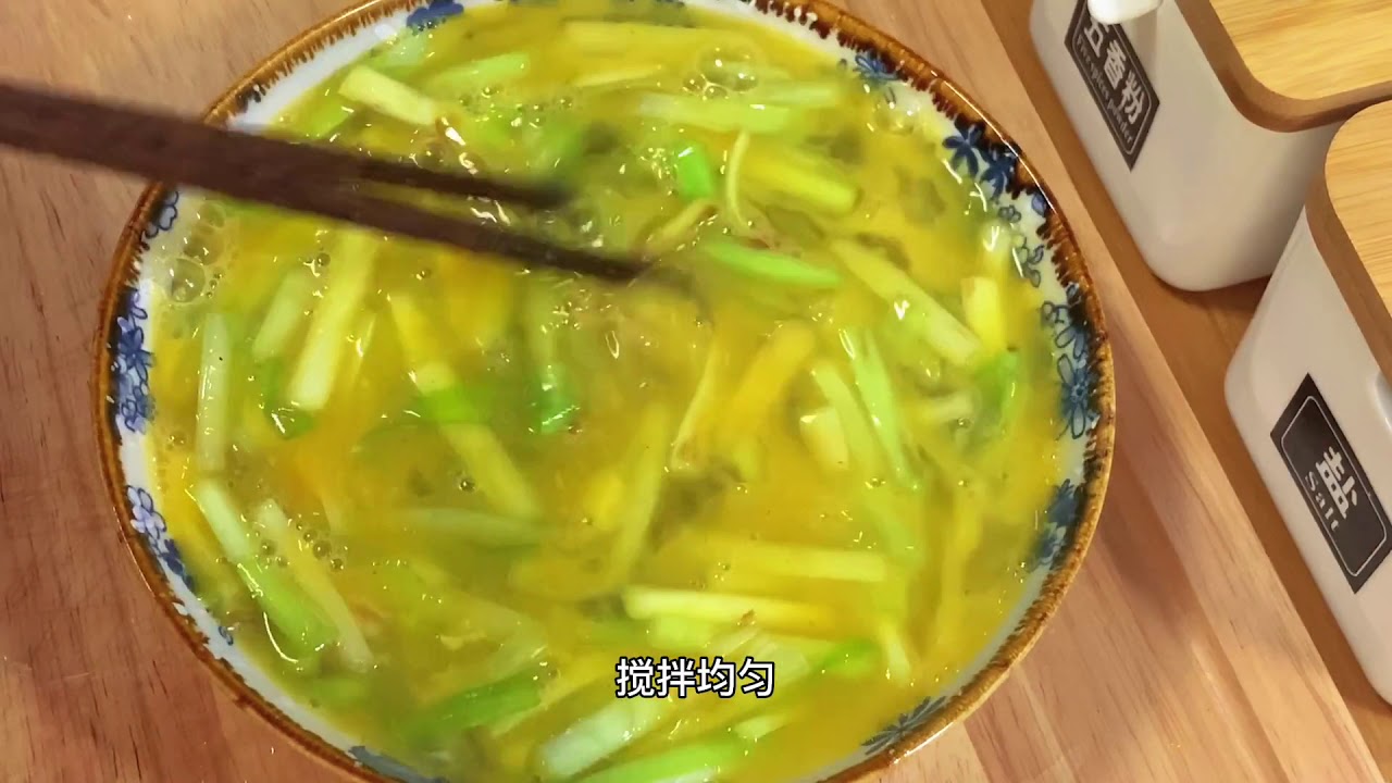 很多人的韭黄炒鸡蛋都是错的，今天来看看大神的做法，鸡蛋爽滑嫩