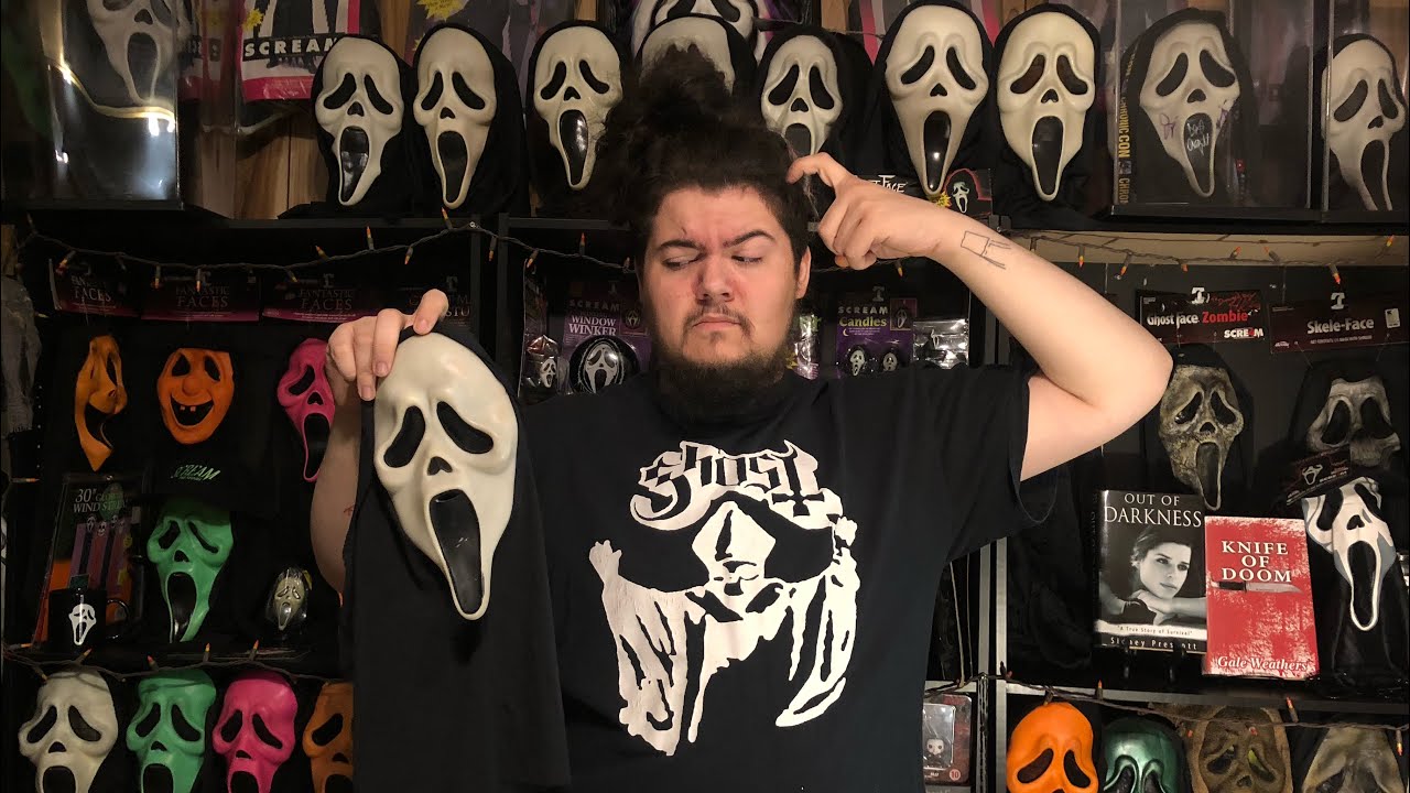 The most mysterious Scream mask in my collection. (Nobody knows what it is!)