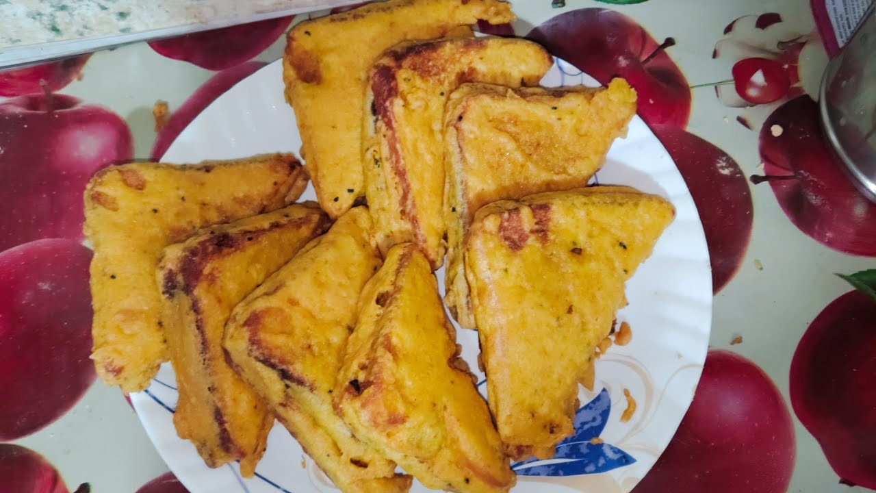 Gazala family vlog  is live! Aaj live mein banai bread pakoda