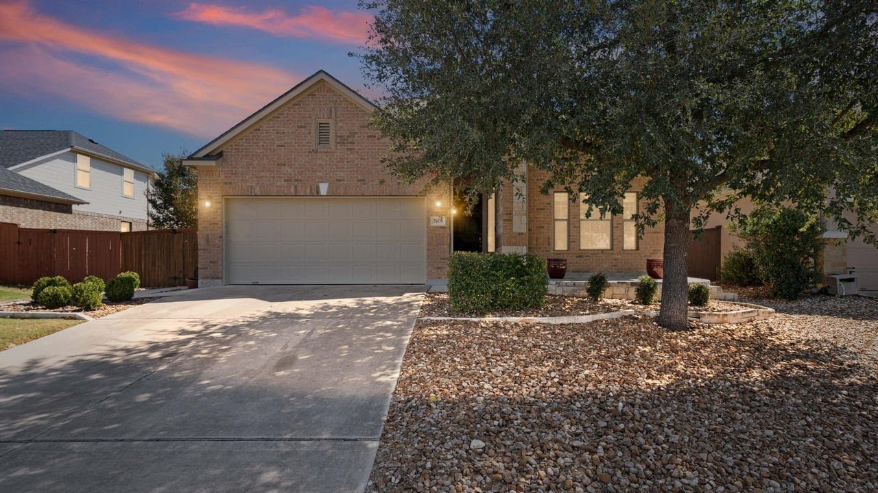 2008 Granite Hill Dr, Leander, TX