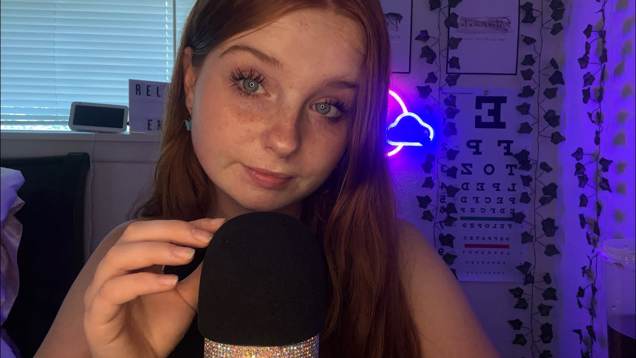 ASMR Tingly Mic Scratching + Clicky Whispers
