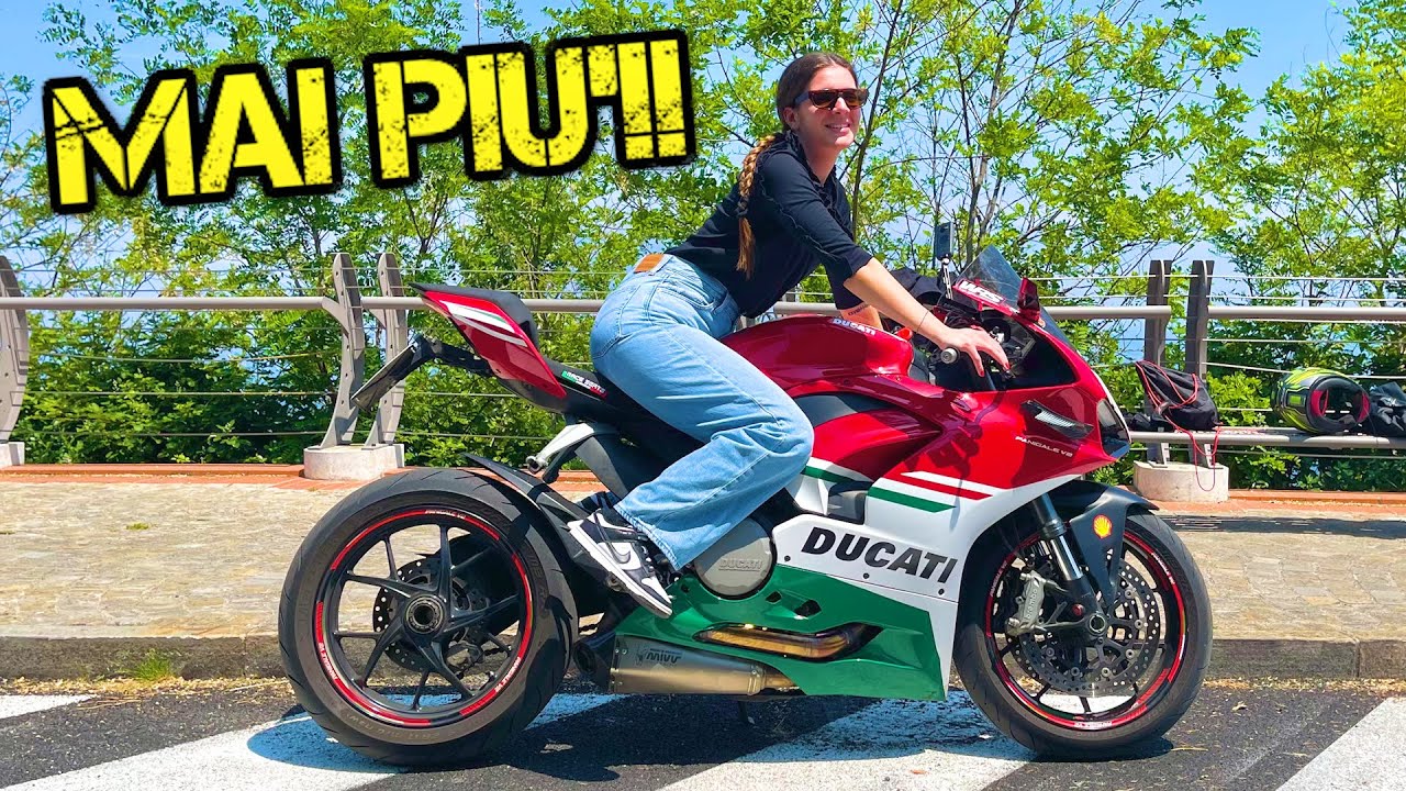 HO PORTATO LA SORELLA DELLA MIA MOROSA IN MOTO PER LA PRIMA VOLTA!!