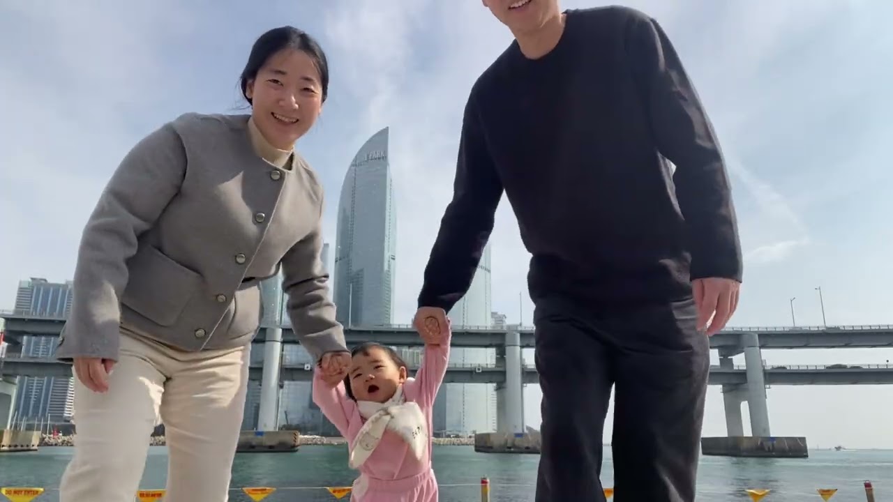 아기와 함께하는 휴직일상 438일 #아기랑여행 #아기랑주말 #아기 #14개월아기 #수변최고국밥 #부산여행 #기차여행 #이재모피자 #광안리 
