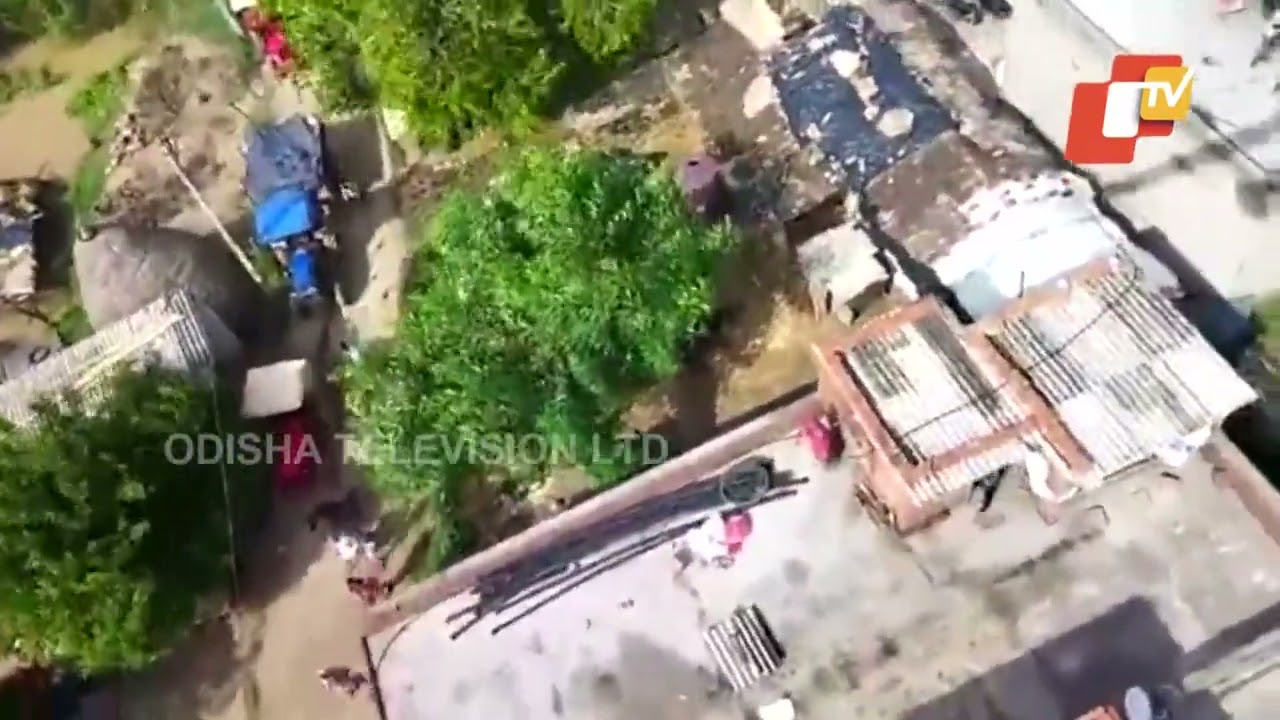 Indian Air Force distributes relief materials for flood affected regions in Madhya Pradesh&Rajasthan