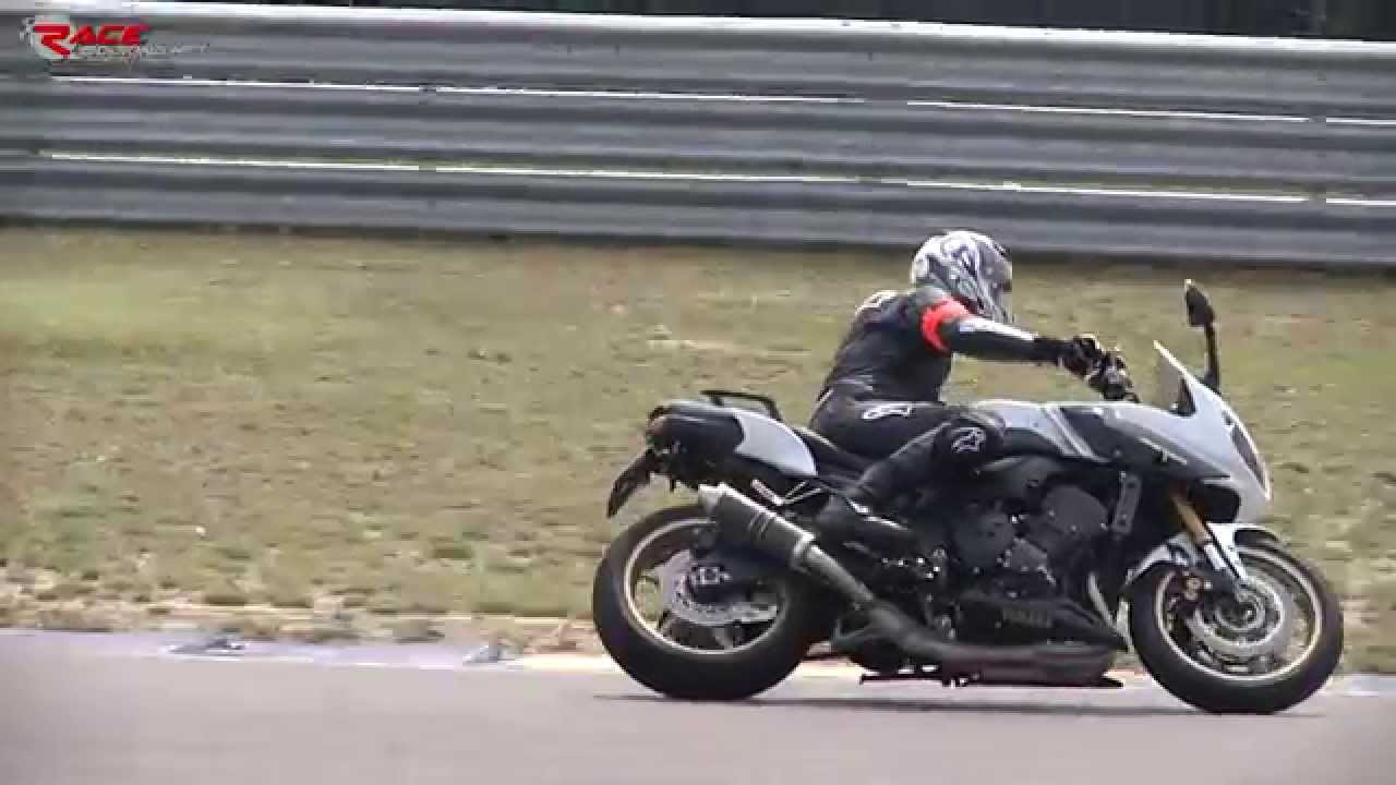 Yamaha Fazer 8 in action on track - Autodromo di modena
