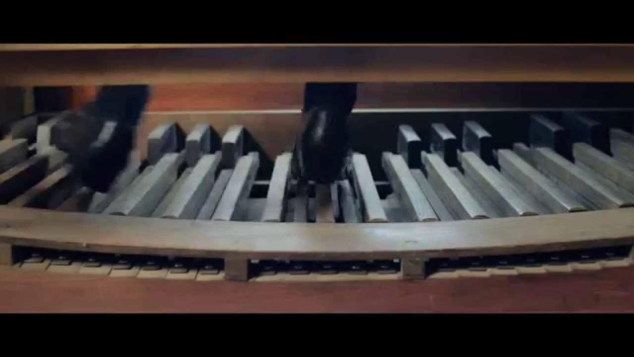Bach: Fugue in G major, BWV 550 - Daniel Oyarzabal