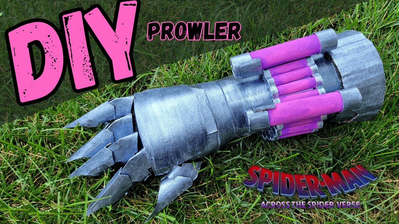 Prowler Glove | Cardboard DIY