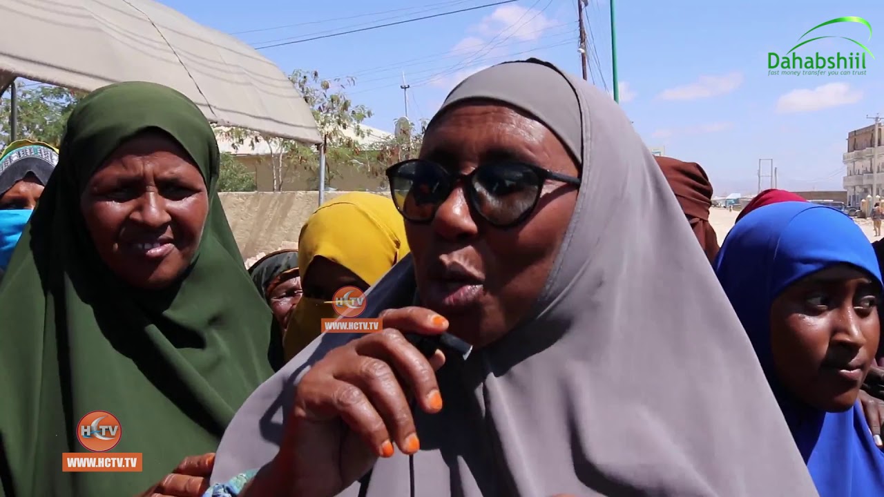 Mudaharaad Lagaga Soo Horjeedo Mooshinka Gudoomiyaha Baarlamaanka Puntland