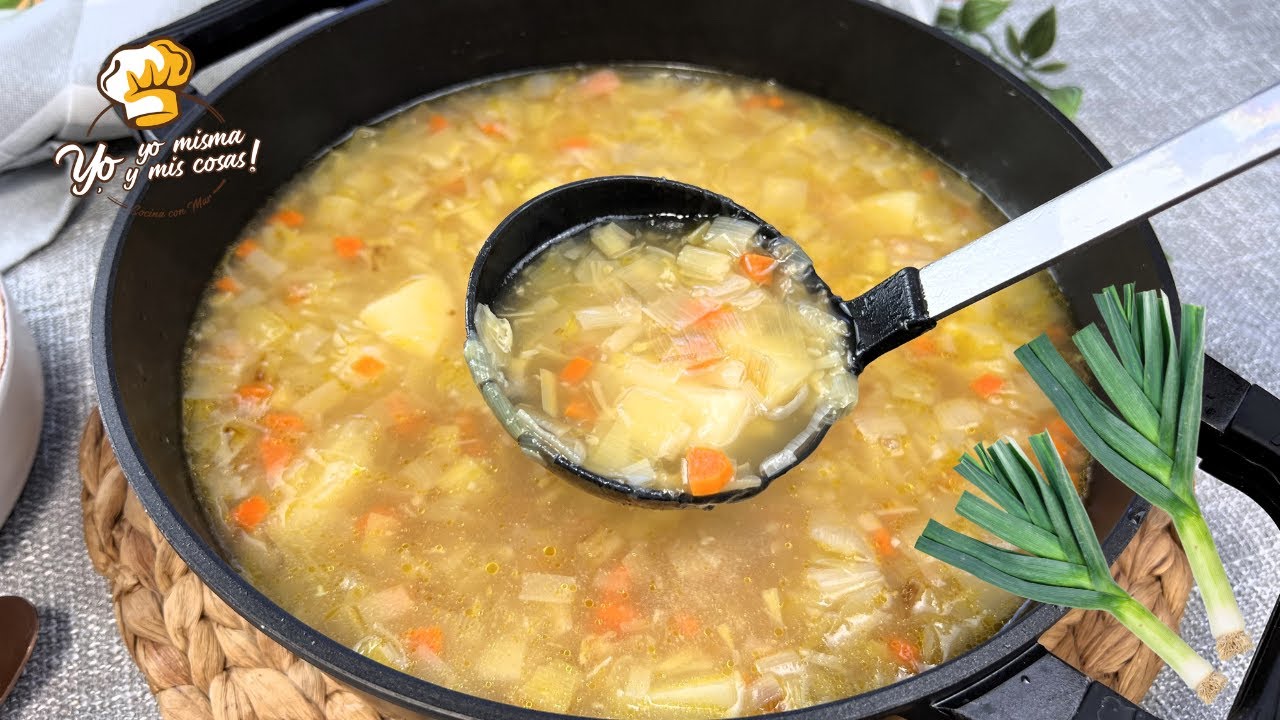 ⭐ Receta de SOPA de PUERROS o PORRUSALDA - Receta fácil y reconfortante