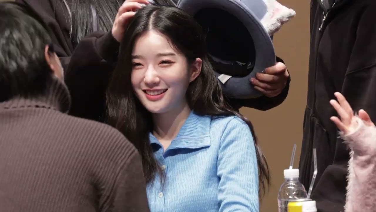 230104 트리플에스(tripleS) 김유연 @GS25 사인회 by ODS