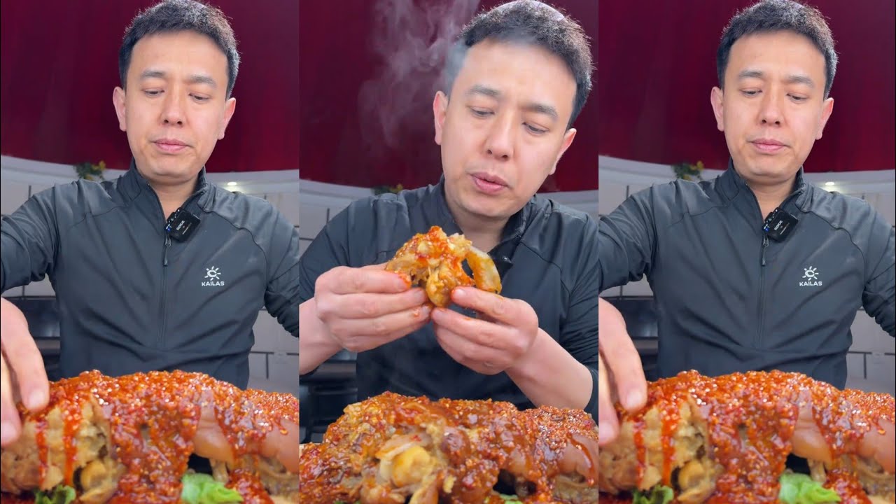 ASMR-видео с поеданием говяжьих ножек с острой чесночной пастой.