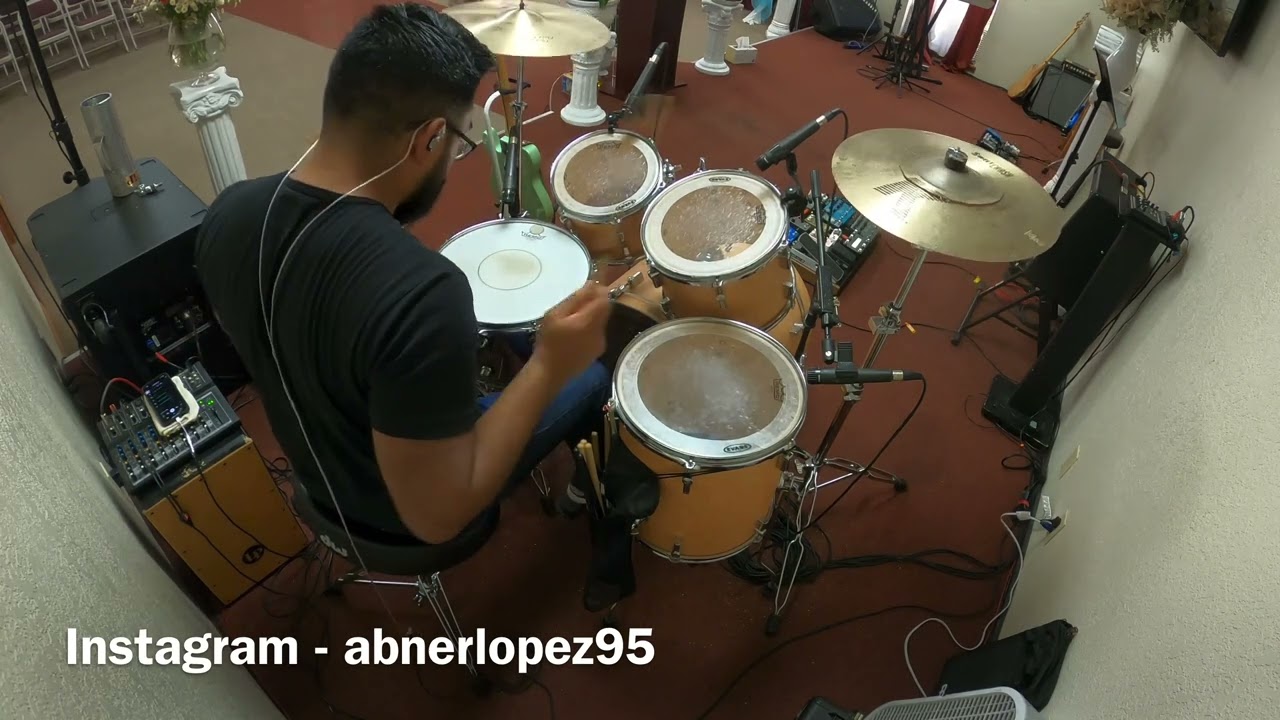 La Revolución- Hillsong en Español, Hillsong United Drum cover