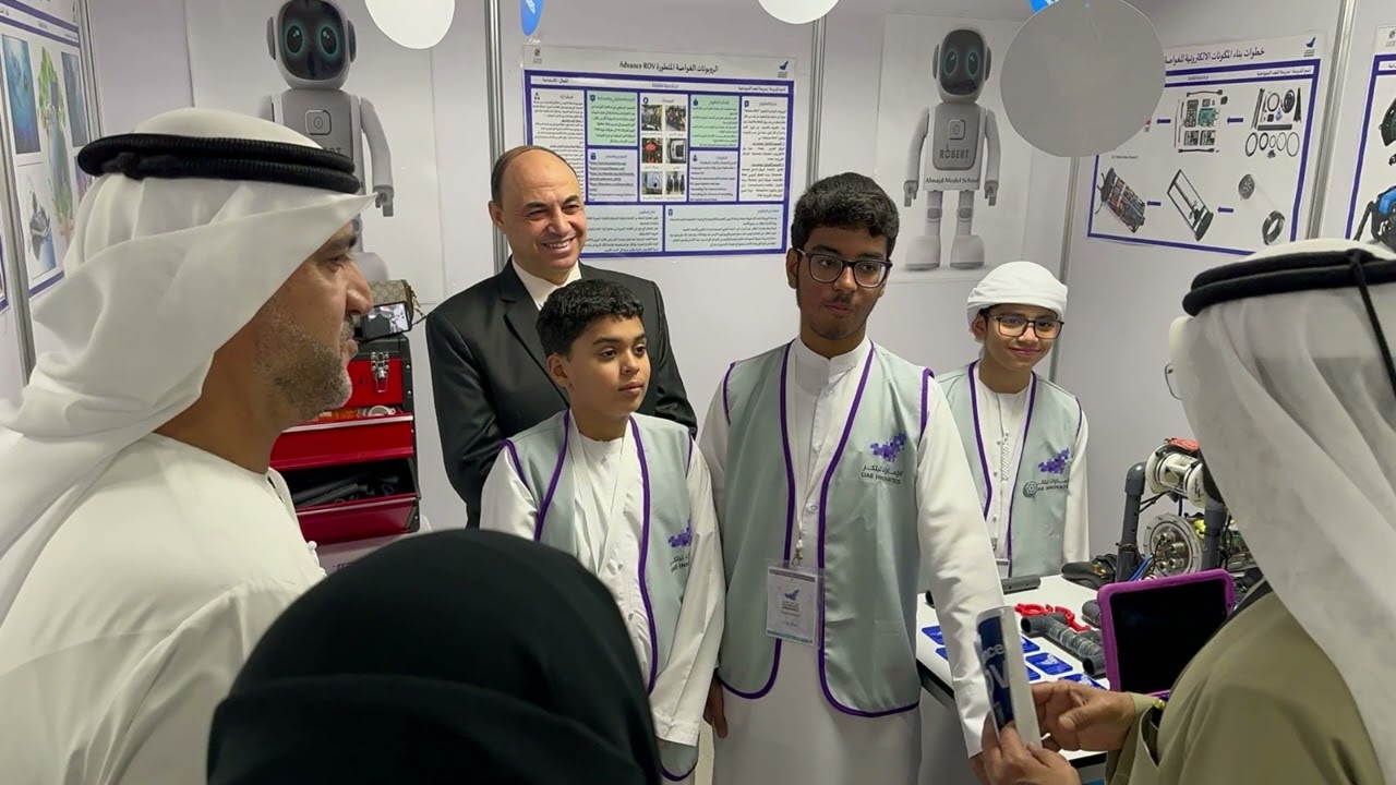 الامارات تبتكر -  معرض الابتكار - مركز مصادر التعلم