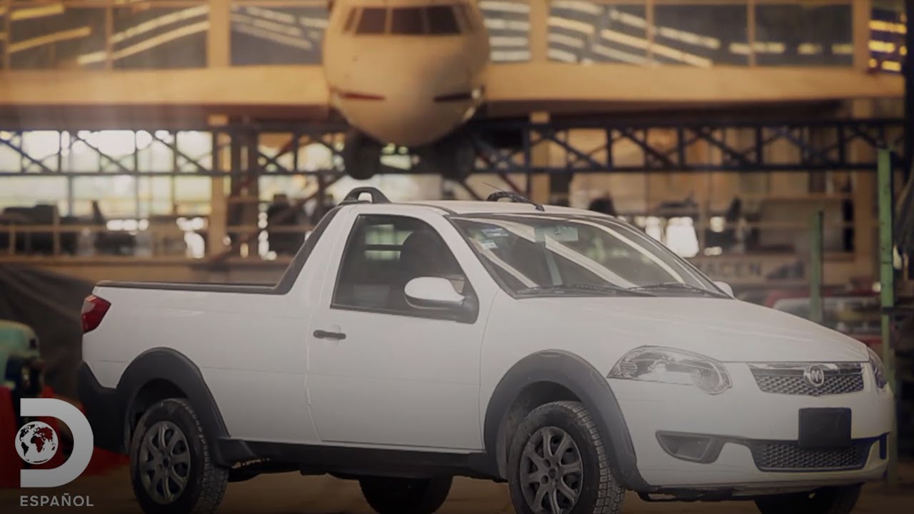 Plan para transformar una Dodge Ram en una carroza fúnebre | Mexicánicos | Discovery en español