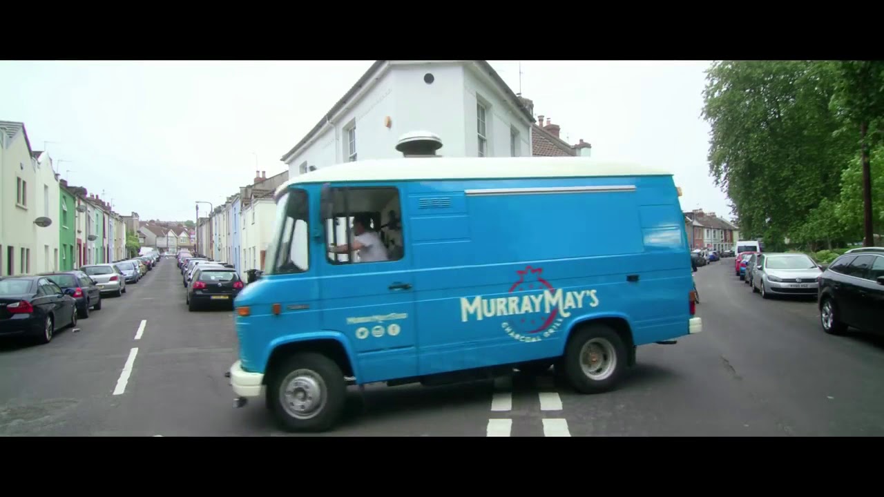 Barbecue su un Mercedes-Benz 508 D: un food truck da scoprire.