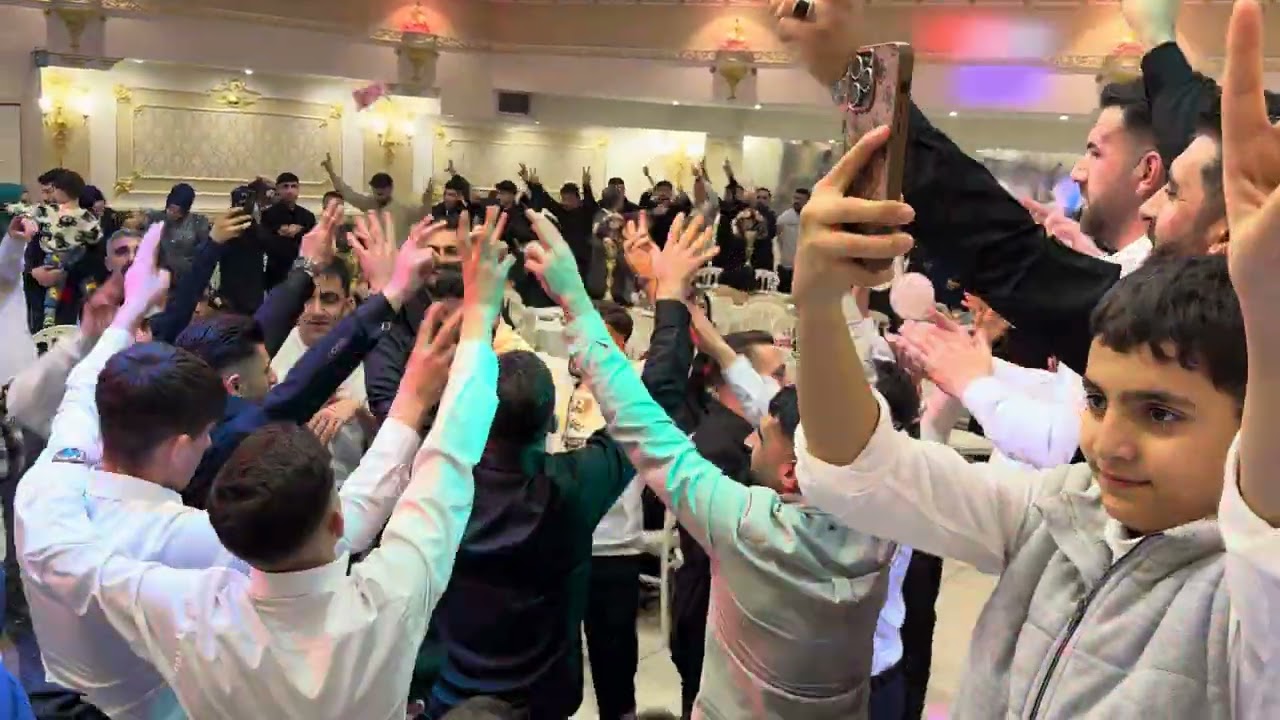 RAMAZAN SARIHAN AKKUŞ AİLESİNİN EĞLENCELİ SÜNNET DÜĞÜNÜ İSTANBUL TEK AYAK AĞIR HALAY