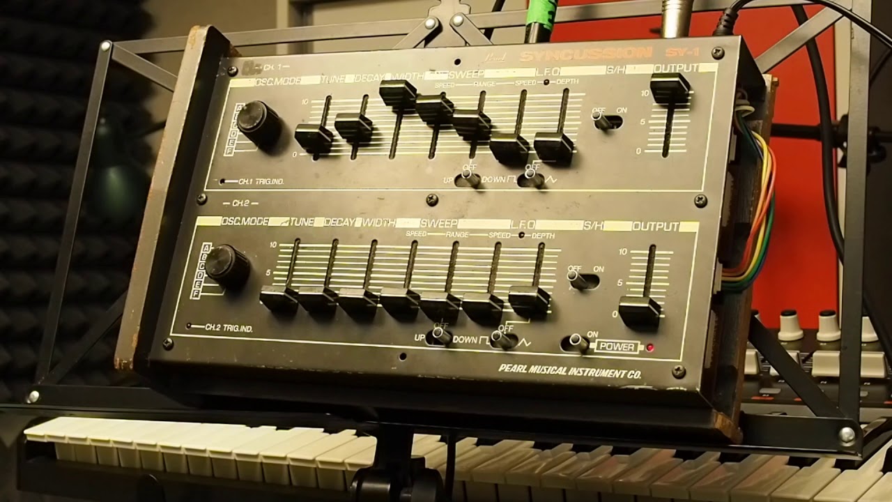 Testing a Pearl SY-1 Syncussion Drum Synth