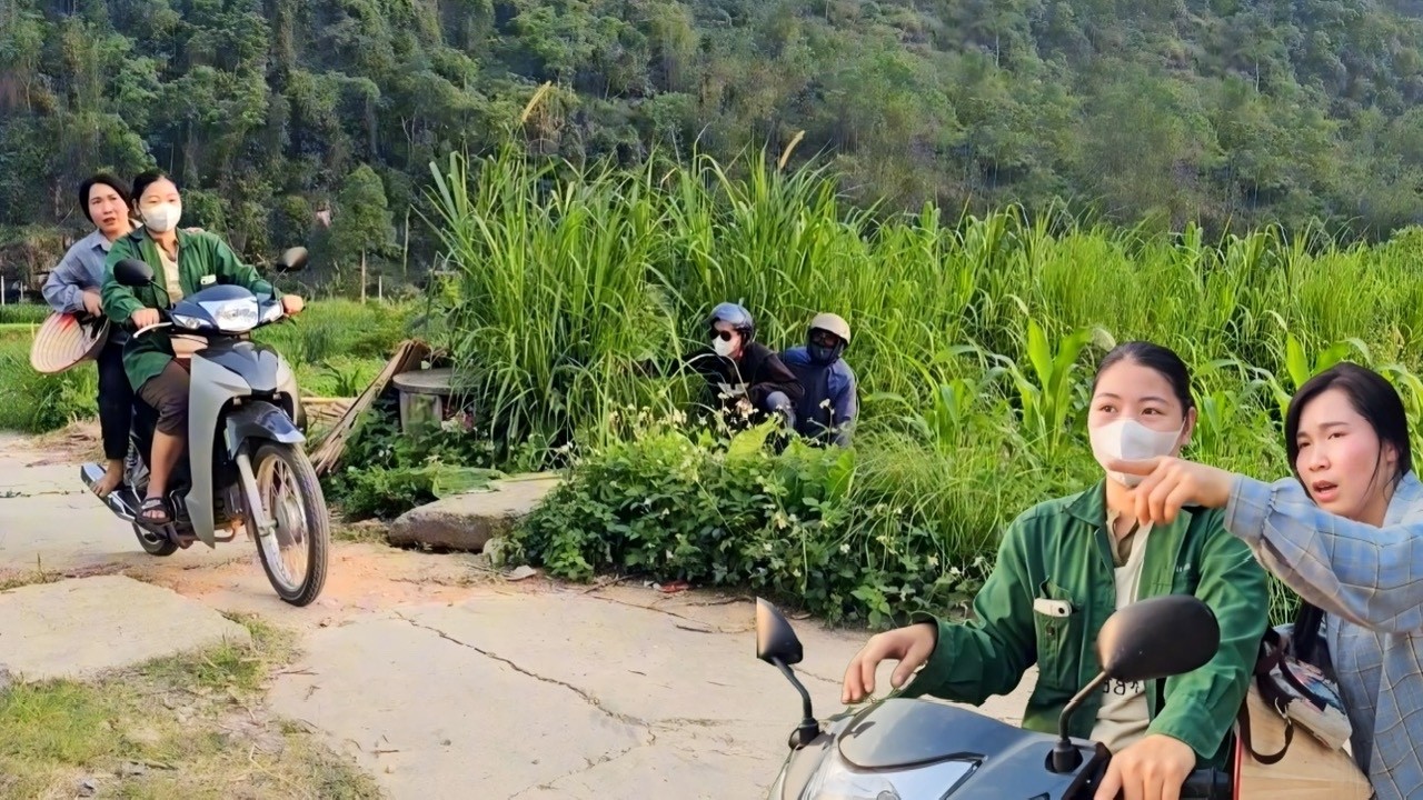 Moc's bag was snatched by two men in a field in the village